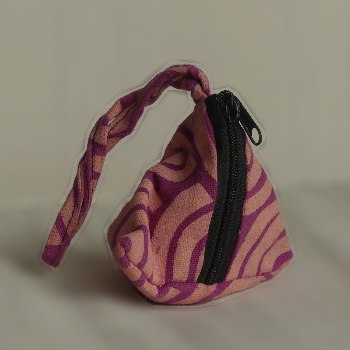 Pochette triangulaire fait main | rose pâle / rose
