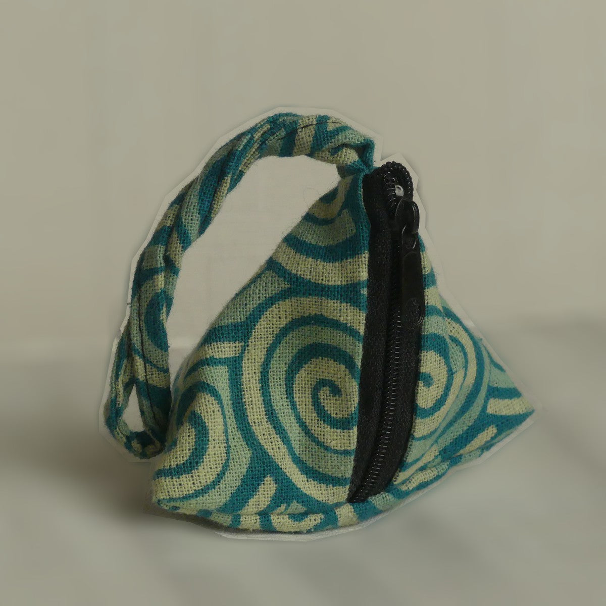 Pochette triangulaire fait main | verte claire / verte / turquoise