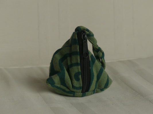 Pochette triangulaire fait main | verte / verte foncée