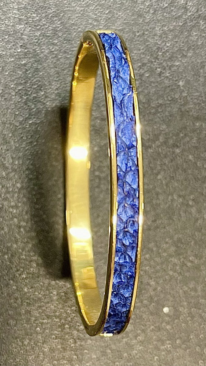 Bracelet jonc en cuir de saumon — Acier doré